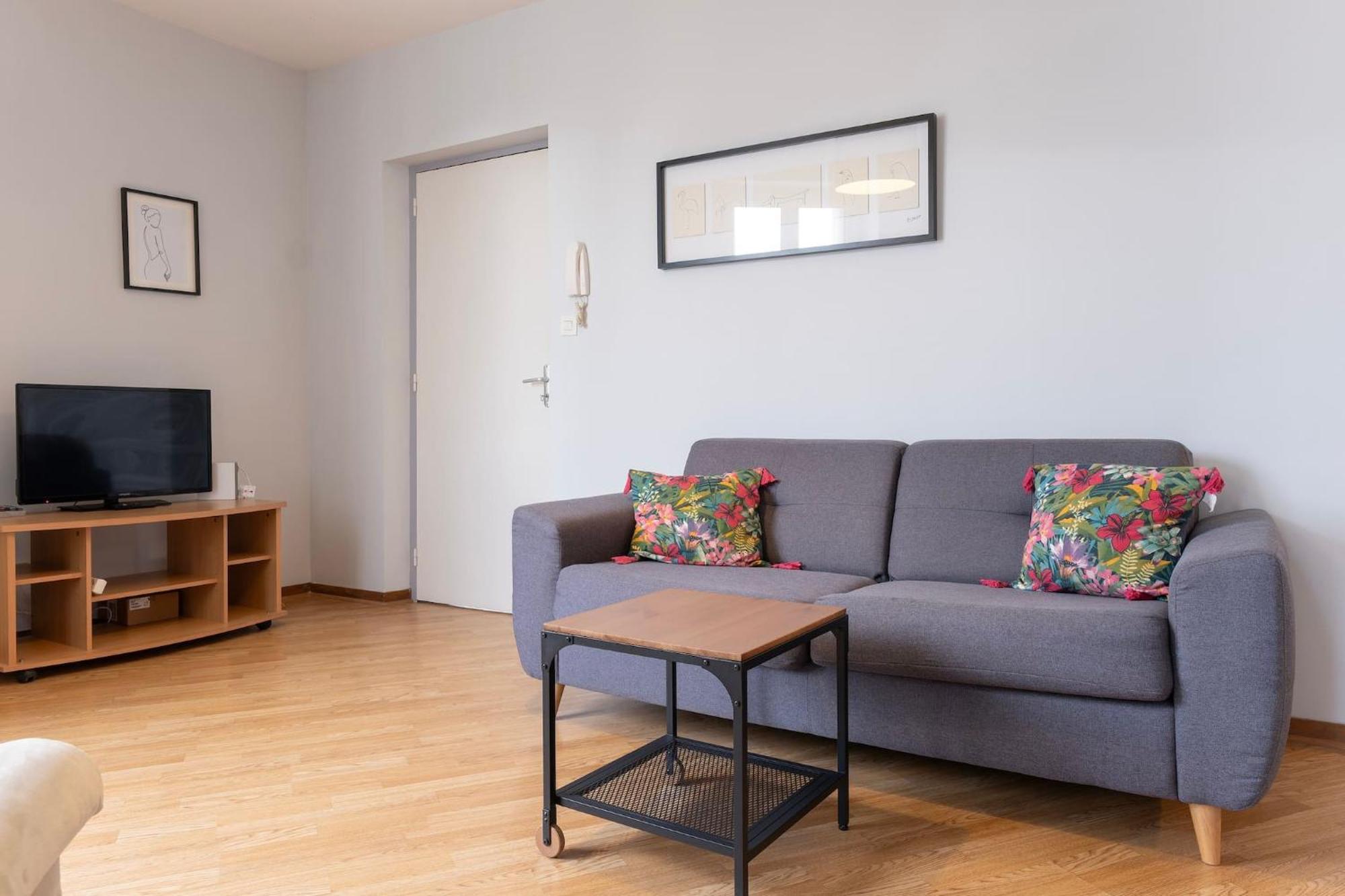 Candé Grand Studio ✰ 35M² ✰ Centre ✰ 4Pers/2Lits ✰ Cuisine ✰ Wifi מראה חיצוני תמונה